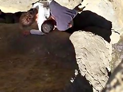 Tugas apanhados nas rochas