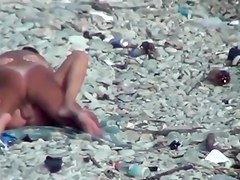 MATURE BEACH FUCK ON THE ROCKS!!!!