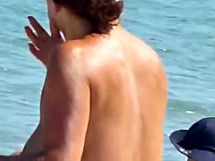 Beach voyeur 04 - Topless chicks puts sun spunk on face