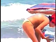 candid beach compilation 4
