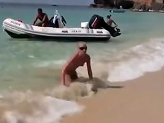 Undressed Beach - Sexy Beauties Camera Discharge