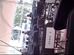 Nalgotas de milf en vestido entallado