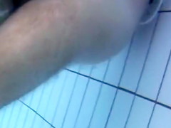 Spoon copulating under the water