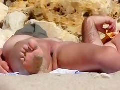 Naked Amateur Wife Pussy Filmed at the Beach