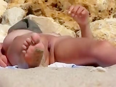 Naked Amateur Wife Pussy Filmed at the Beach