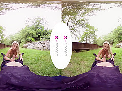 Sienna Day in Game of Moans XXX VR Parody - VRBangers