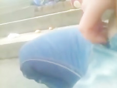 Flashed girl gives some help