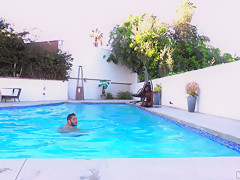 Anna Foxx in Ebony Bikini Beauty Poolside - MofosNetwork