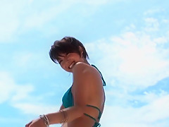 Summer jewel - bikini dancing (non-nude)