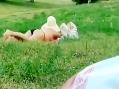 Flasher cums near girl in park