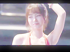 Jin se yeon  shaking it in a bikini