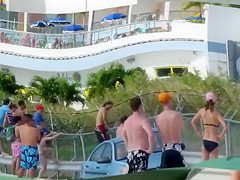 Nude boob on the adventurous babe