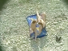 Couple gets busy in an amazing 69 on the beach