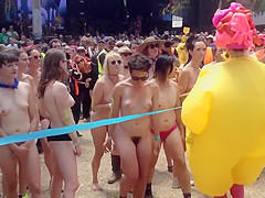 Naked students get ready to compete in a marathon