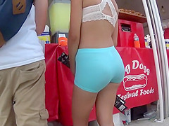 Teens dancing their little asses off