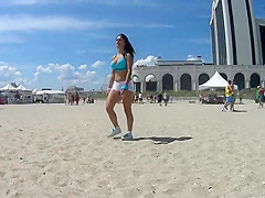 Teens dancing their little asses off