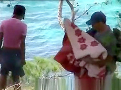 Kinda couple @ the beach movie