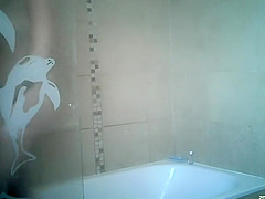Trimmed pussy spied in the shower