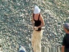 Blowjob and pussy eating at beach