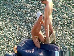 Blowjob and pussy eating at beach