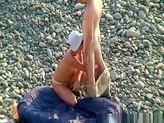 Blowjob and pussy eating at beach
