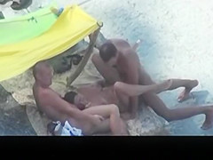 Couple tries 3some sex on Beach