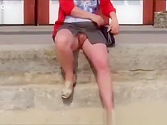 Short skirt pussy flashing