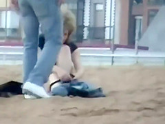 Teenage missionary fuck spied on a beach