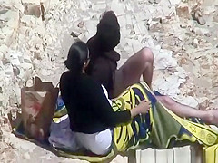 Couple caught fucking in the beach rocks