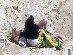Couple caught fucking in the beach rocks