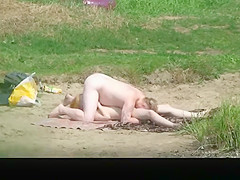 River beach oral sex and fuck