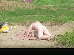 River beach oral sex and fuck