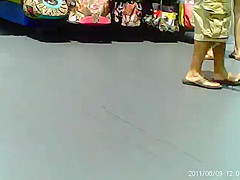 Trina flashing Broadway at the Beach vendors