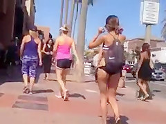 Voyeur ass at the beach  part 2