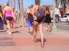 Voyeur ass at the beach  part 2