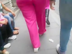 Spying Mature Big Bubble Butt - Ass Voyeur - Candid Booty