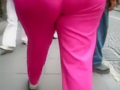 Spying Mature Big Bubble Butt - Ass Voyeur - Candid Booty