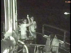 GREEK ASSES ON THE BEACH THE CLIP