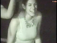 GREEK ASSES ON THE BEACH THE CLIP