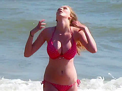 busty beach candid 2