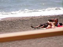 Amateur couple Bj and hj on beach