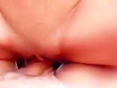 Sentada en el bosque