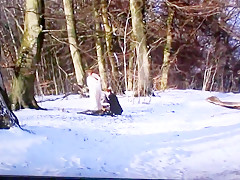 Nude model (outdoor)