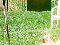 Les Bitches, Scene 9