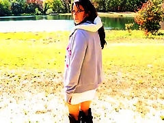 Crazy Masturbation, Outdoor sex scene