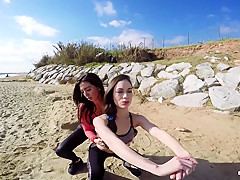 Frida Sante & Arwen Gold in Hip Extension - ButtFormation