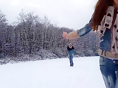 Play and cum in snow