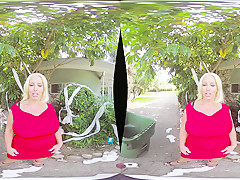 MilfVR - Prowling Cougar