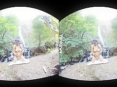 Tasty Teases Her Clit - YanksVR