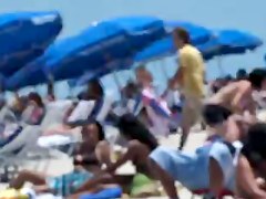 Latin Babe on South Beach Wow